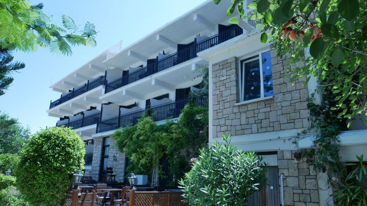 Dionysos Central Paphos Eksteriør bilde
