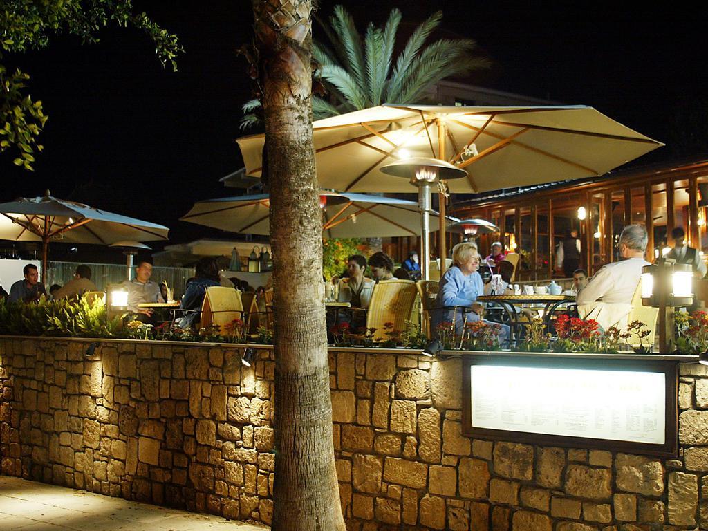Dionysos Central Paphos Eksteriør bilde